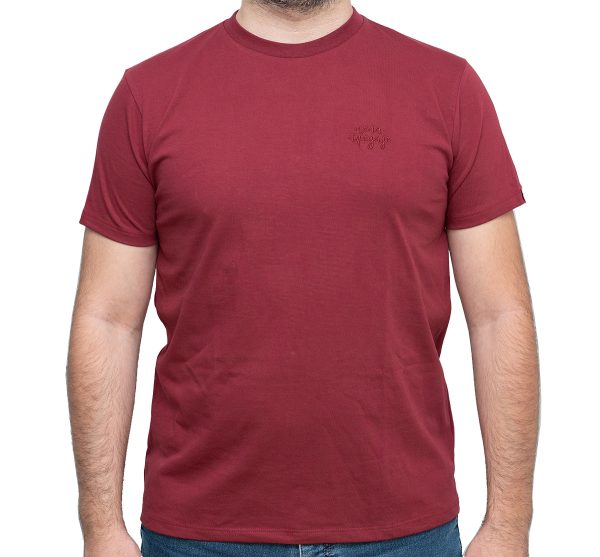 Црвен цвете бордо