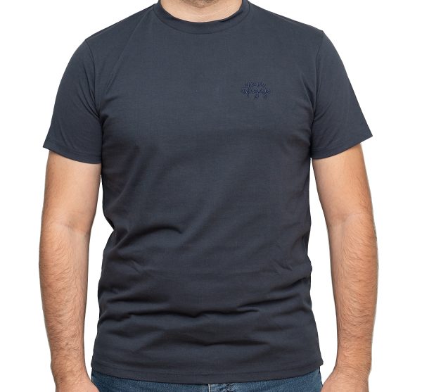 Црвен цвете тегет