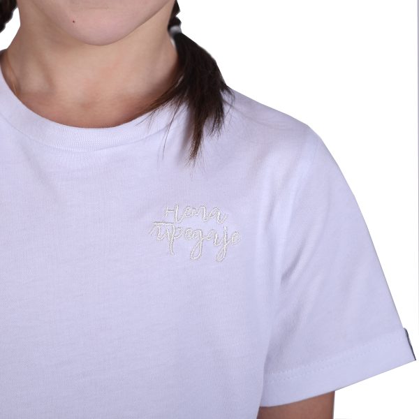 Црвен цвете бела дечија