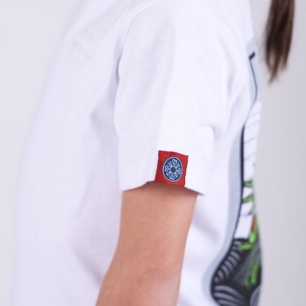 Црвен цвете бела дечија