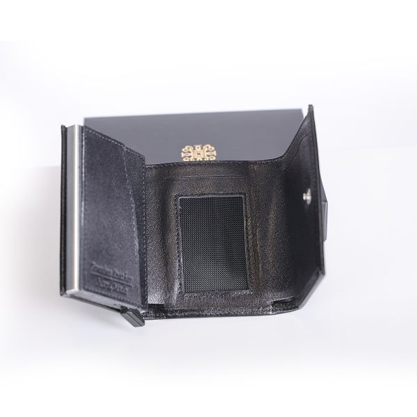 Црни кожни новчаник - картице